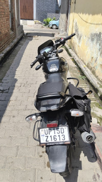 Bajaj Pulsar 125 Neon Disc Single Seat