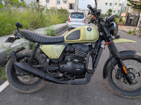 Outlaw Olive Yezdi Scrambler Single Tone