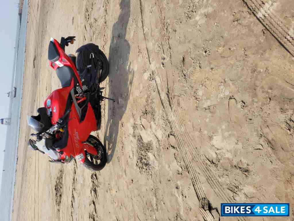 Red TVS Apache RR 310