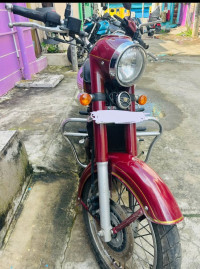 Maroon Jawa 350