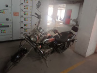 Bajaj Avenger 220 DTS-i