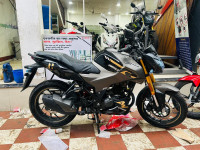 Hero Xtreme 160R 4V Pro