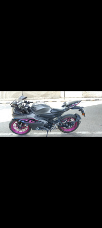 Yamaha R15 V4