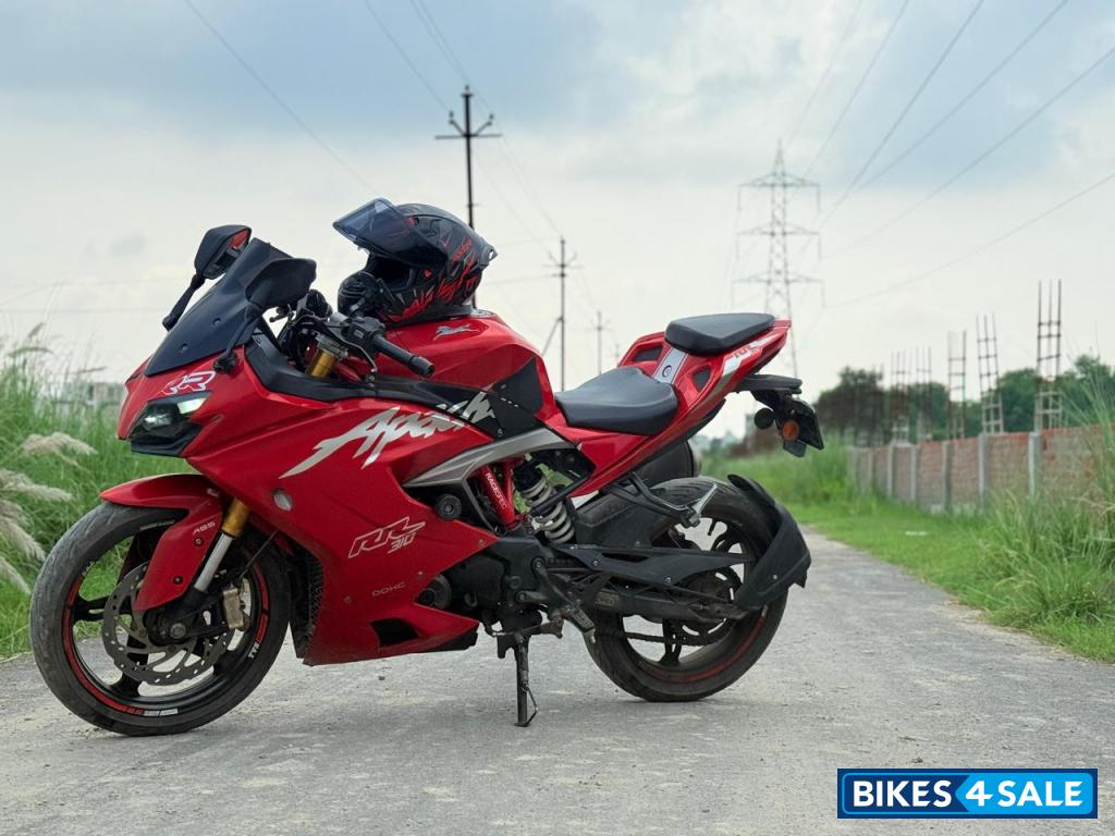 Red TVS Apache RR 310