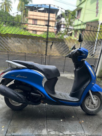 Blue Yamaha Fascino