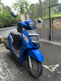 Blue Yamaha Fascino