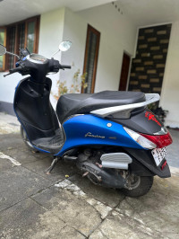 Blue Yamaha Fascino