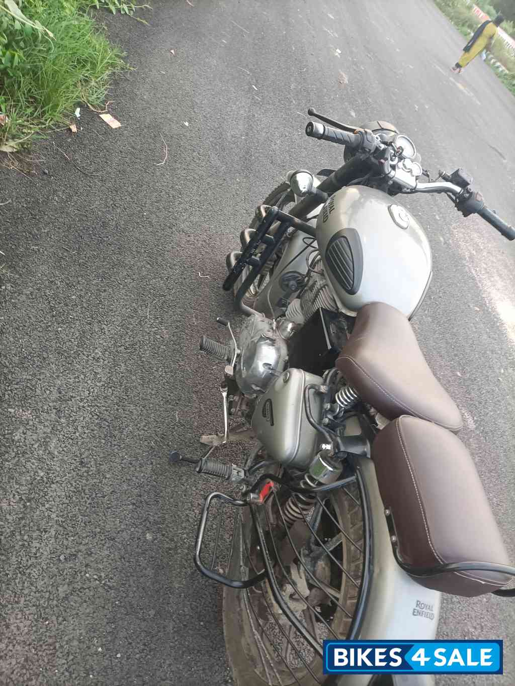 Gun Metal Grey Royal Enfield Classic 350 BS VI