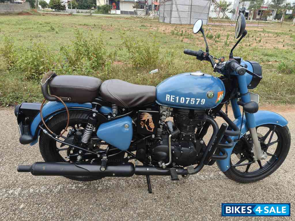 Air Borne Blue Royal Enfield Classic Signals Airborne Blue