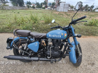 Air Borne Blue Royal Enfield Classic Signals Airborne Blue