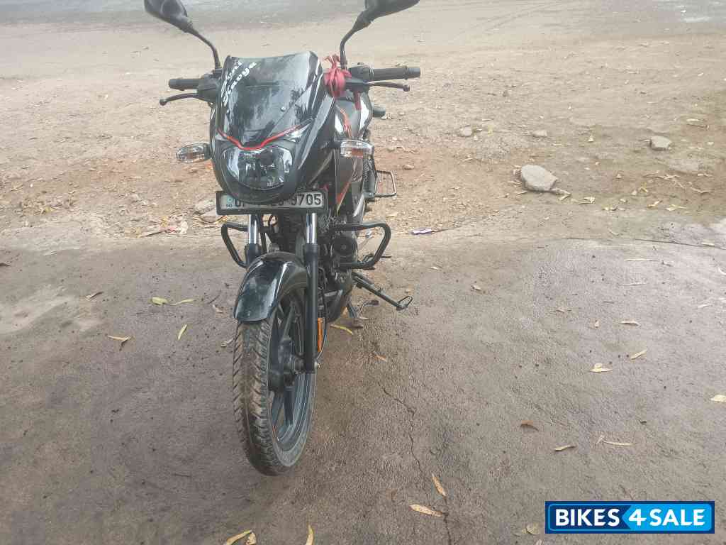 Black Or Orange Bajaj Pulsar 125 Split Seat