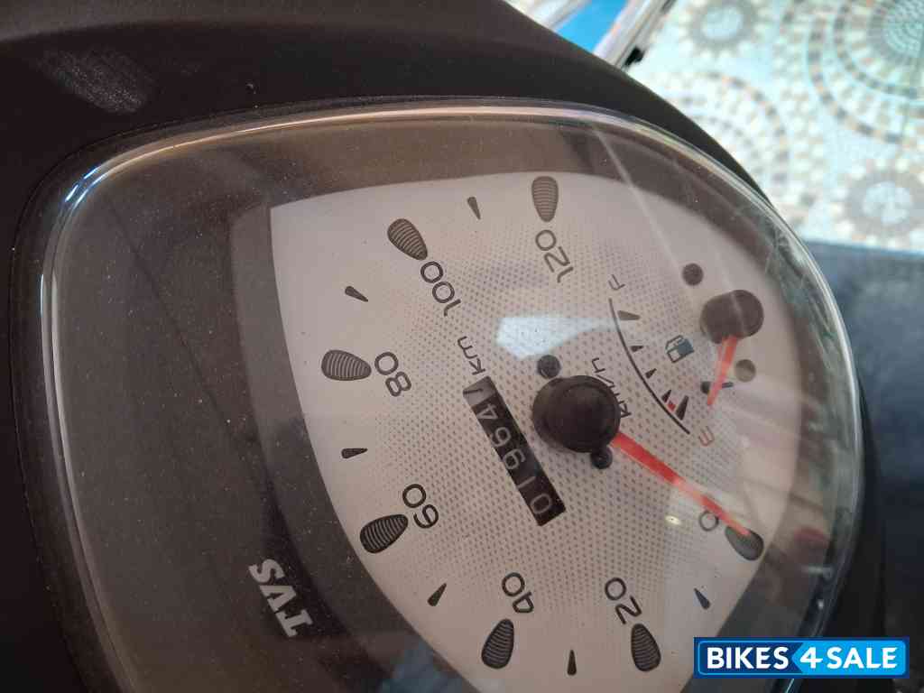 Blue TVS Scooty Zest 110 BS6