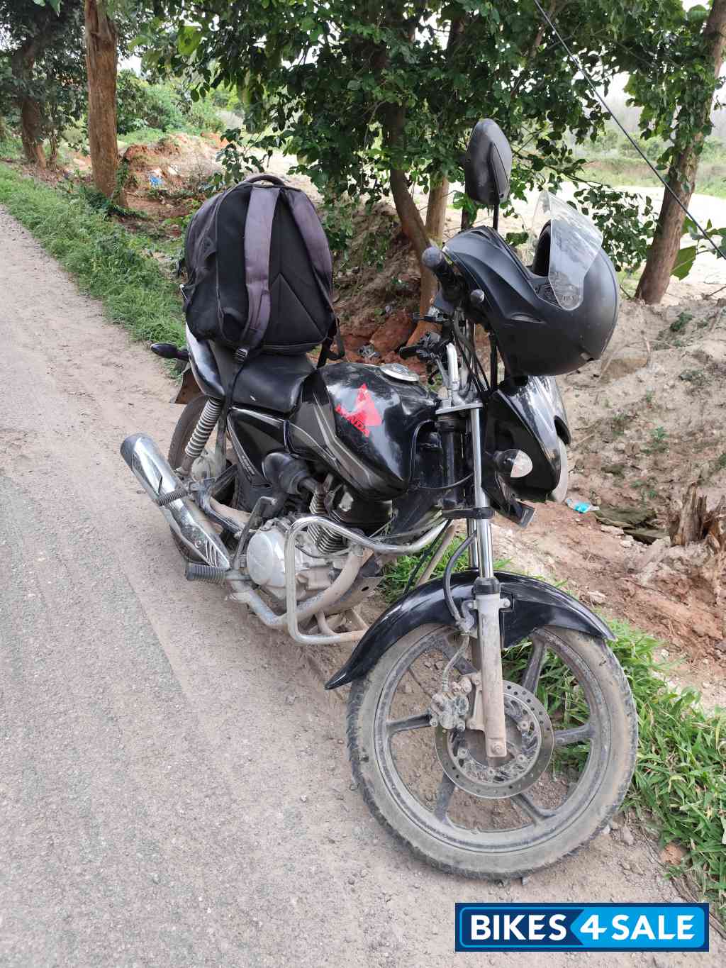 Black Honda Shine 125