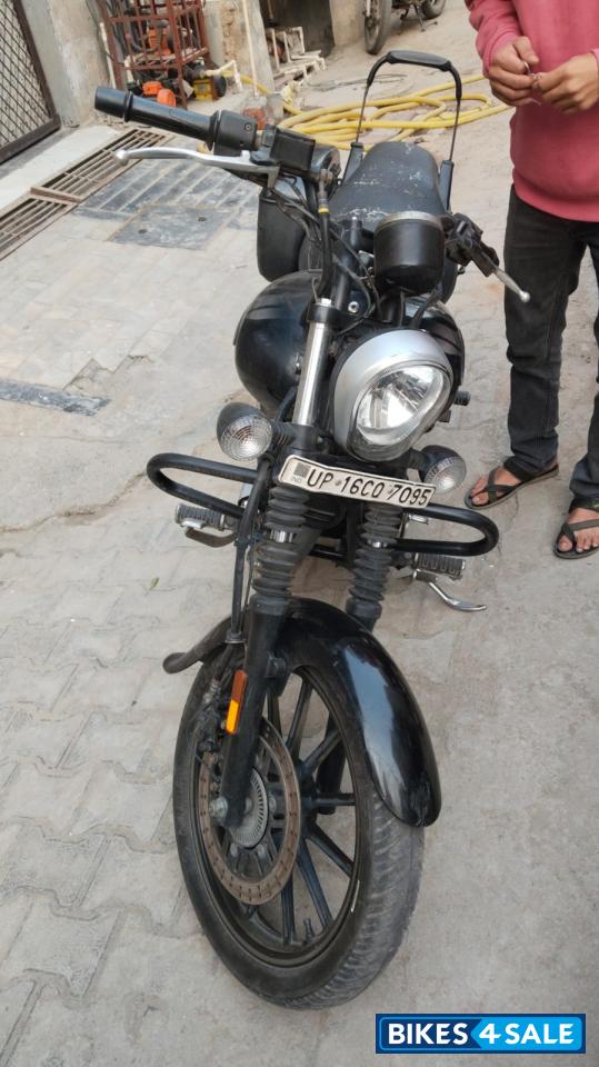 Bajaj Avenger Street 160