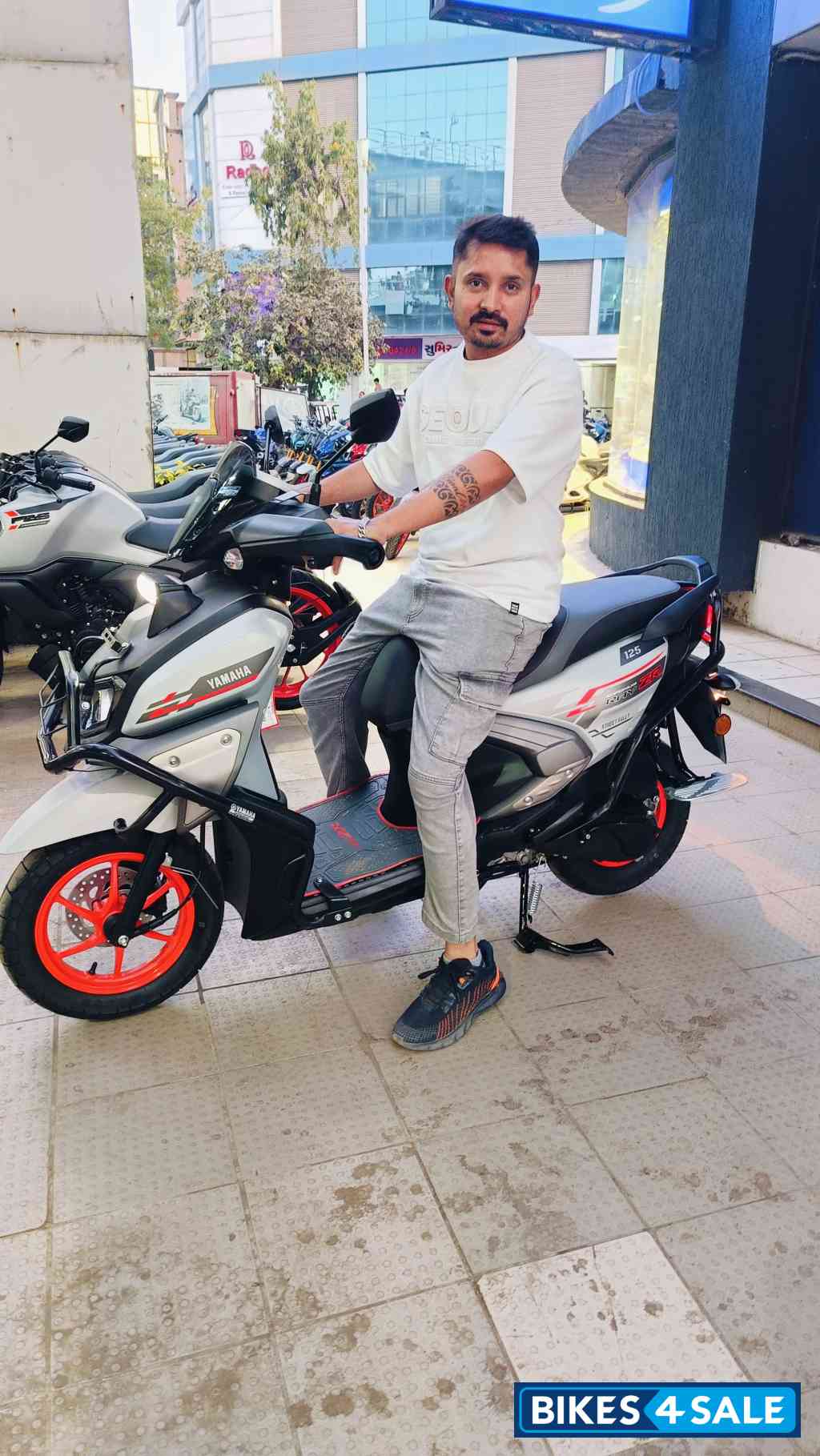 Yamaha Ray ZR 125 Fi Hybrid