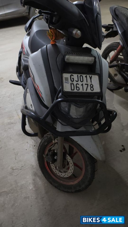 Yamaha Ray ZR 125 Fi Hybrid