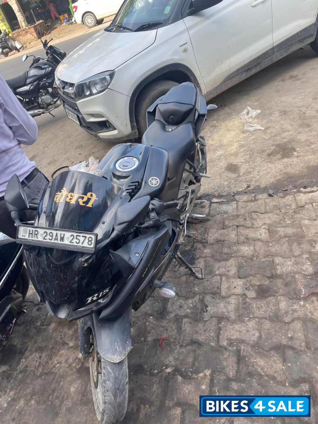 Black Yamaha YZF R15 V3