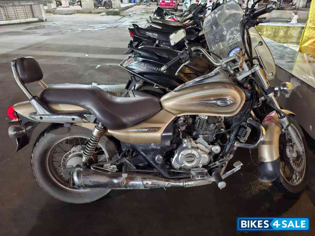 Bajaj Avenger Cruise 220