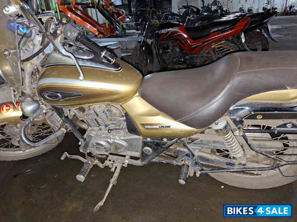 Bajaj Avenger Cruise 220