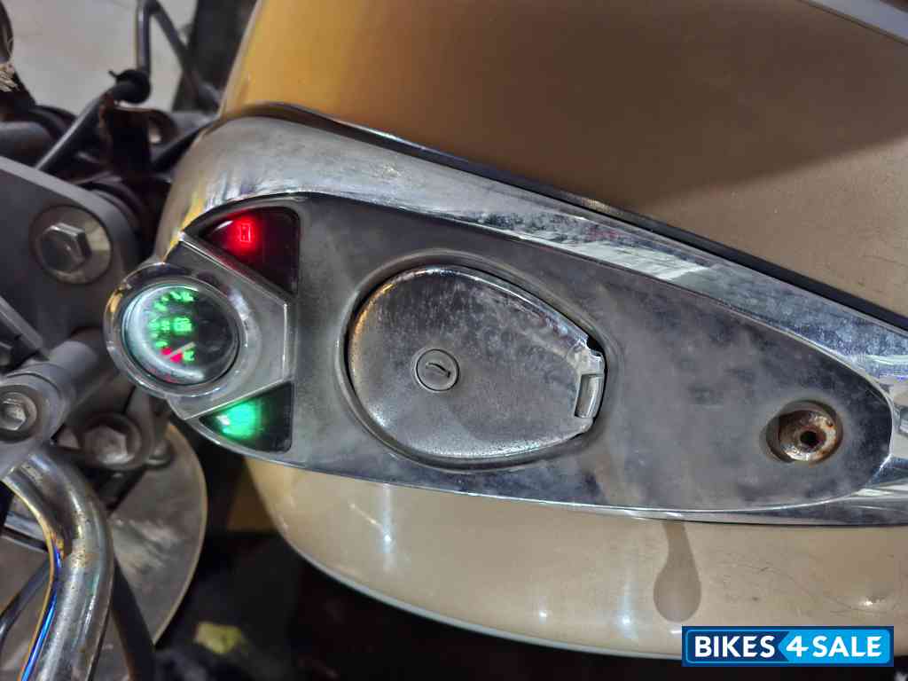 Bajaj Avenger Cruise 220