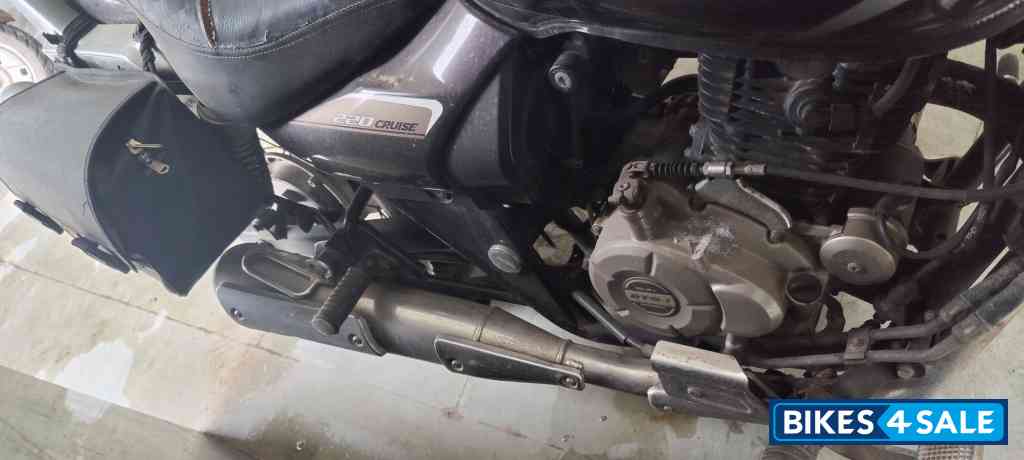 Bajaj Avenger Cruise 220
