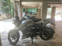 TVS Apache RTR 200 4V