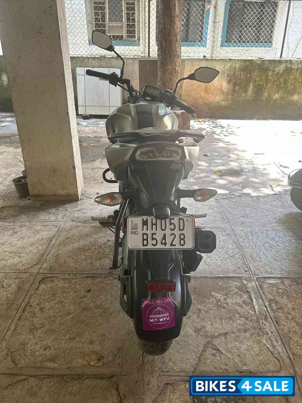 TVS Apache RTR 200 4V