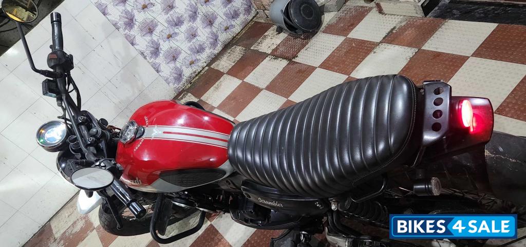 Red Silver Yezdi Scrambler Dual Tone