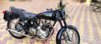 Black Royal Enfield Bullet 350