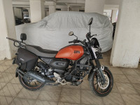 Orange Yamaha FZ-X
