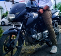 Midnight Black Bajaj Pulsar 150