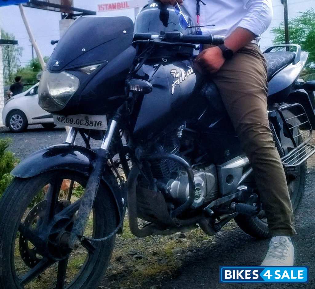 Midnight Black Bajaj Pulsar 150