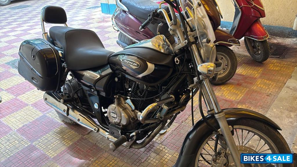 Bajaj Avenger Cruise 220