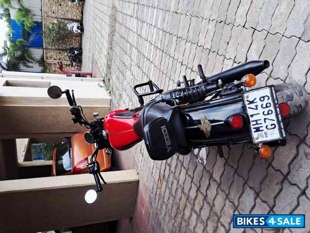 Inferno Red Yezdi Roadster 2022