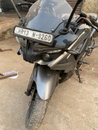 Black Bajaj Pulsar RS 200 ABS