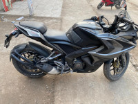 Black Bajaj Pulsar RS 200 ABS