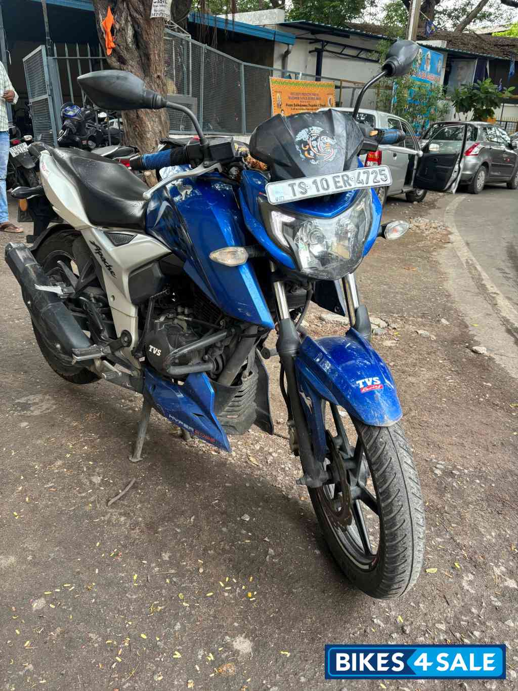 TVS Apache RTR 160 4V