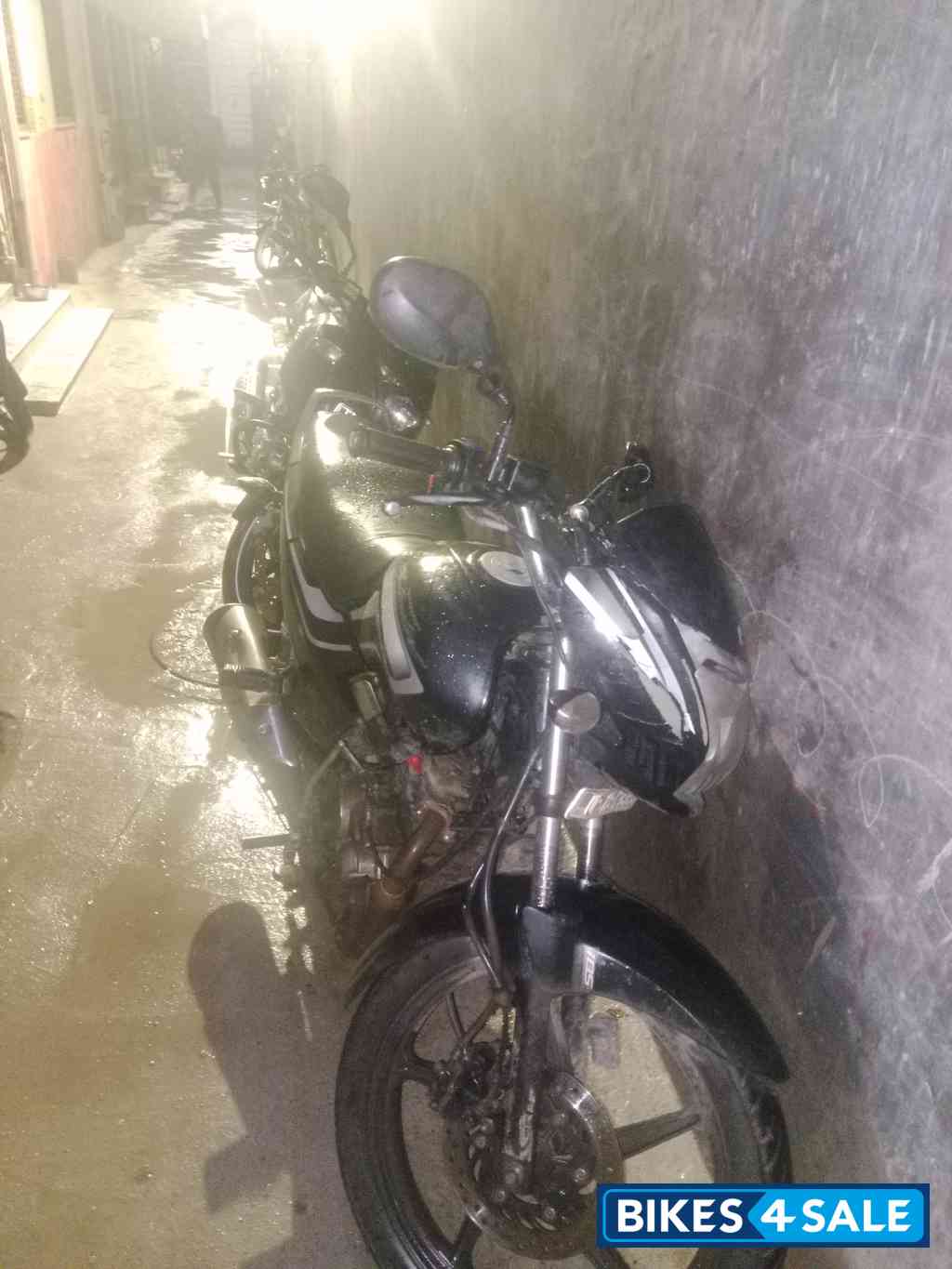 Black And White Hero Super Splendor BS6