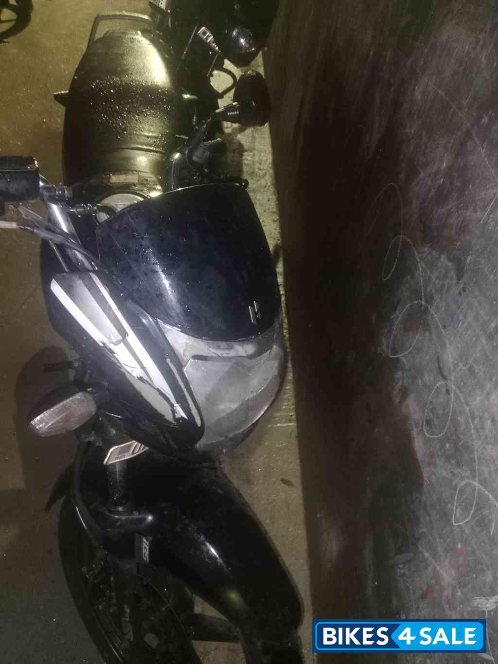 Black And White Hero Super Splendor BS6