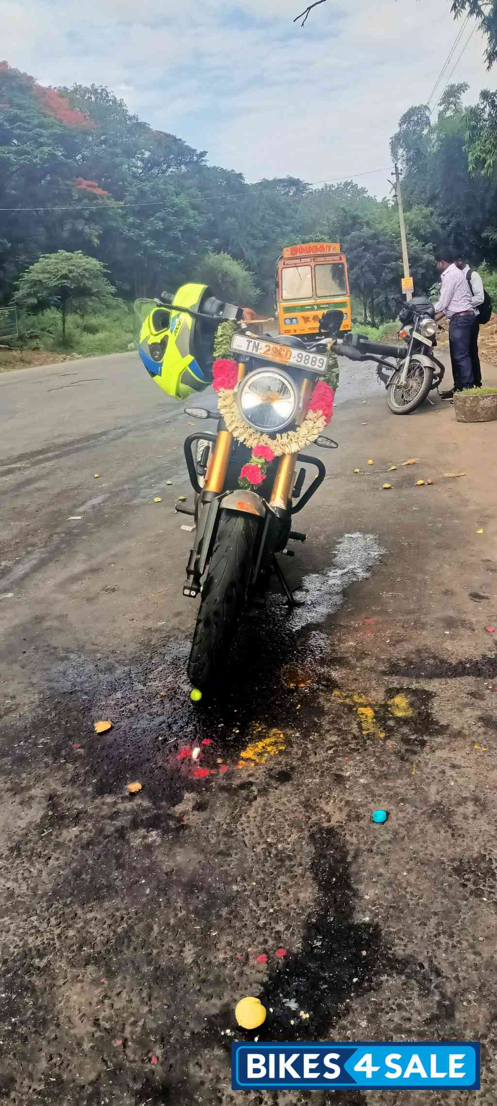 Black Triumph Speed 400