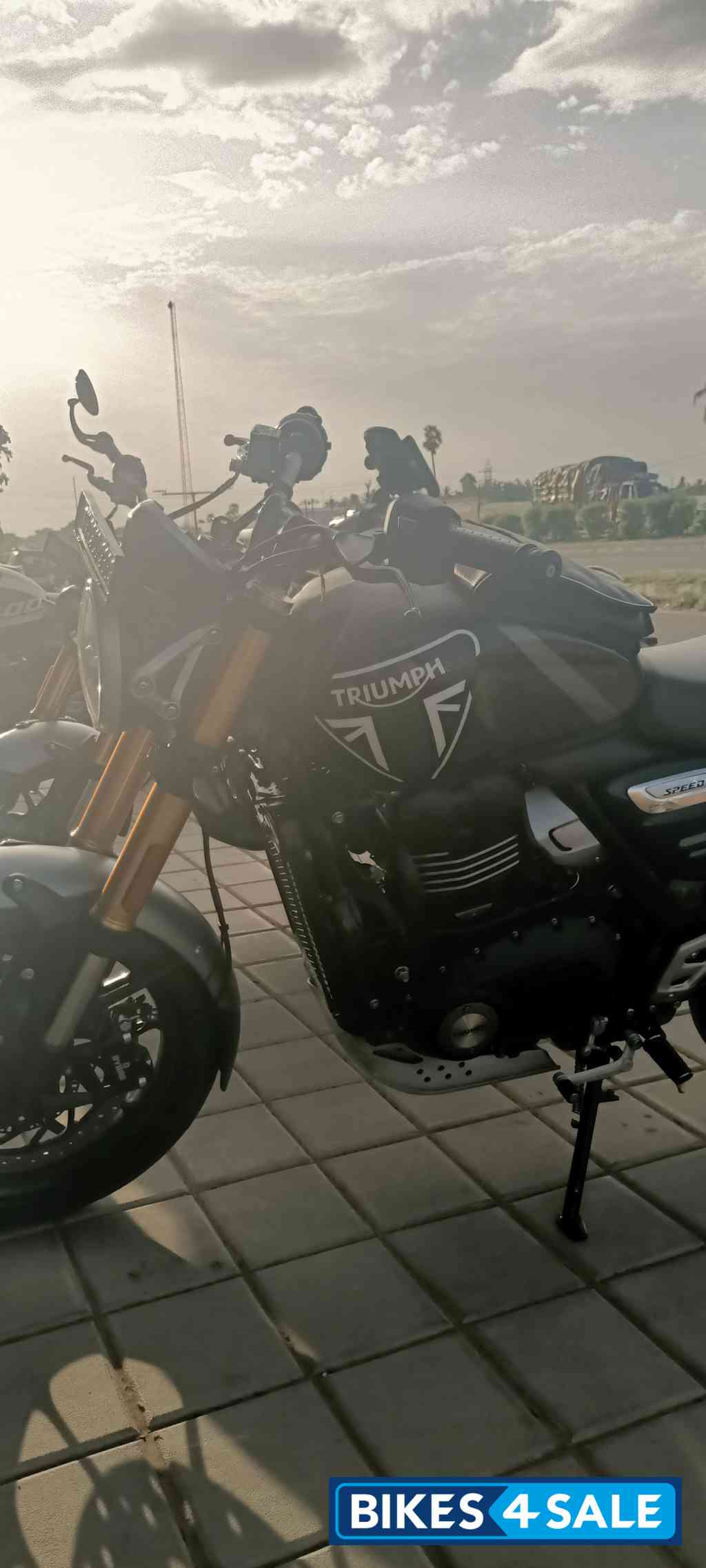 Black Triumph Speed 400