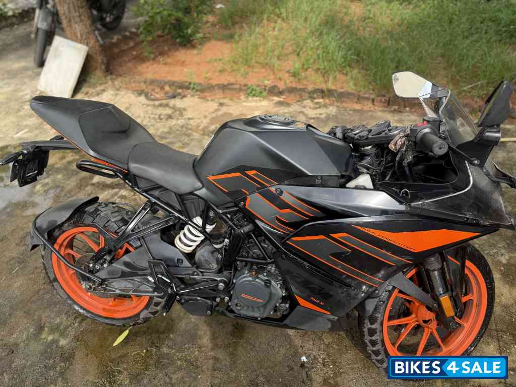 Dark Galvano Matt KTM RC 200 2020
