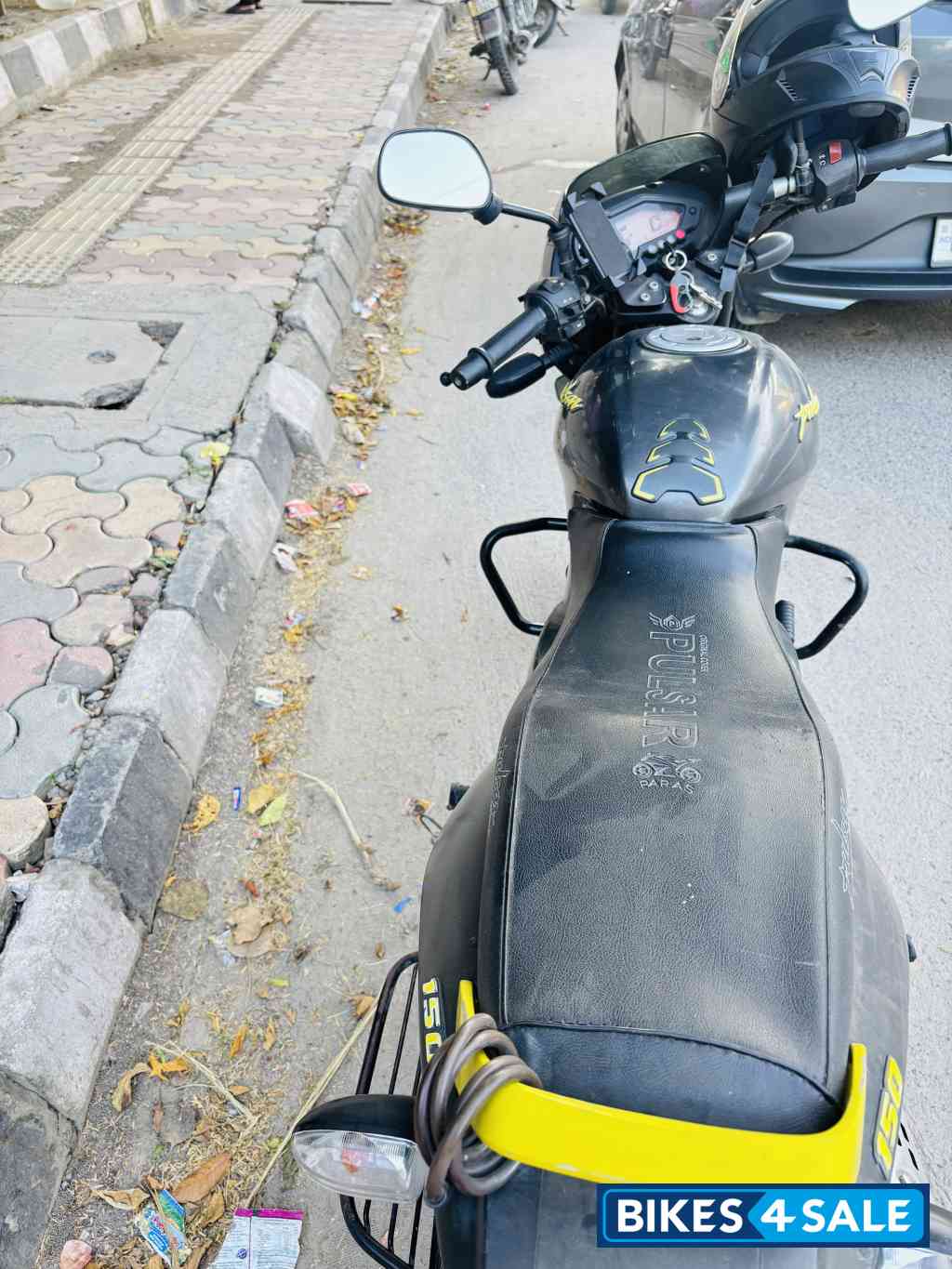 Black Decal Green Bajaj Pulsar 150 DTSi