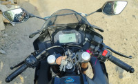 Met Black Yamaha R15 V4