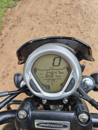 Bajaj Avenger 220 DTS-i