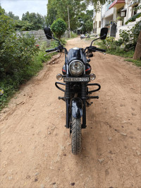 Bajaj Avenger 220 DTS-i