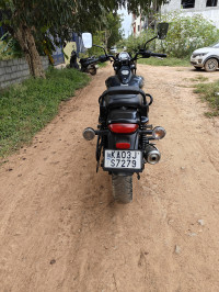 Bajaj Avenger 220 DTS-i