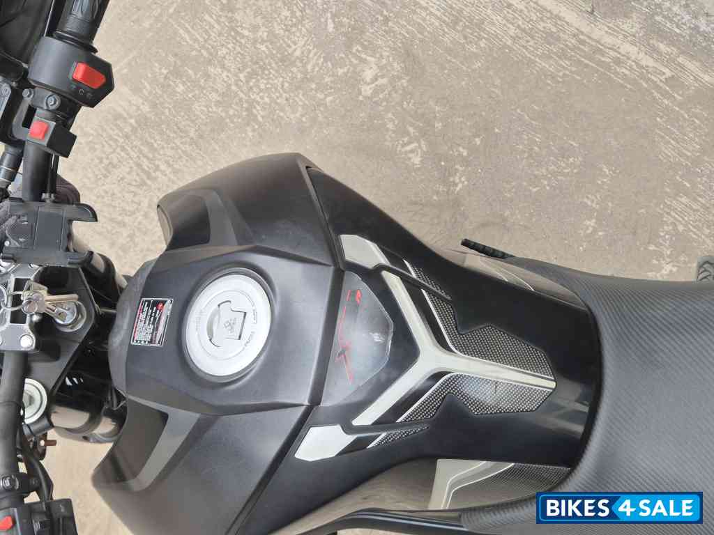 Hero Xtreme 160R Stealth Edition