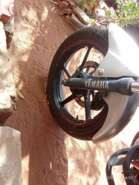 Red Yamaha FZ-S FI V2