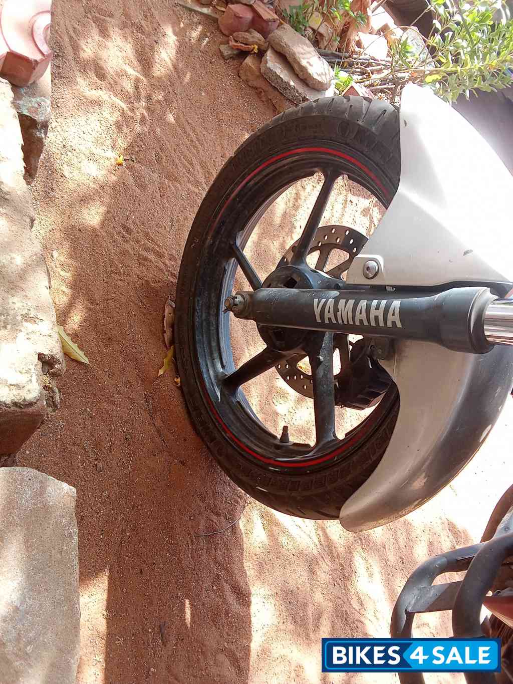 Red Yamaha FZ-S FI V2